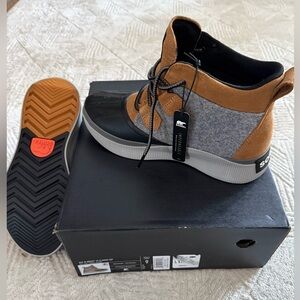 Sorel Women’s Out and About Boots